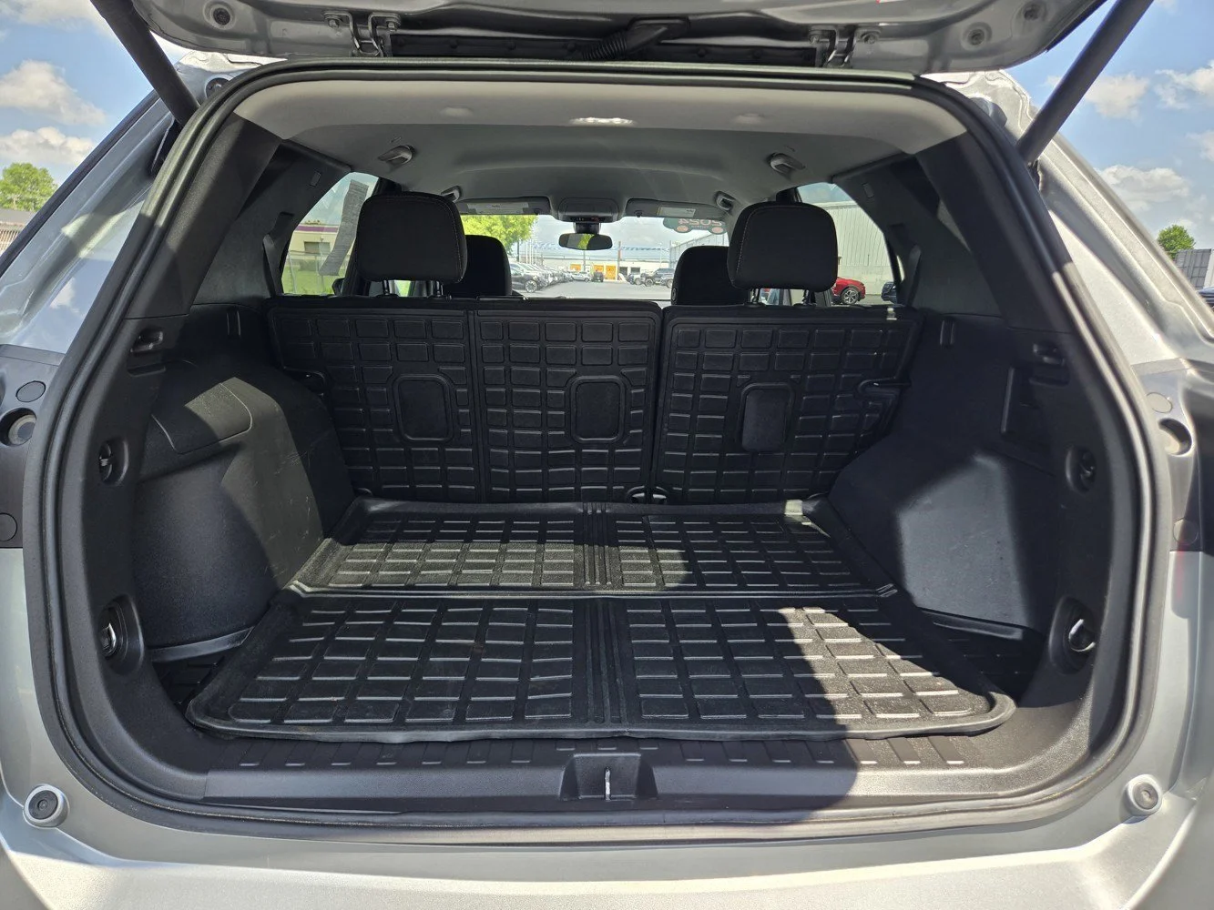2024 Chevrolet Equinox LT - Photo 30