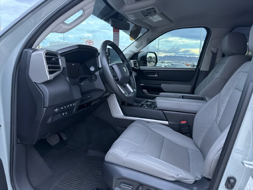 2024 Toyota Tundra Limited - Photo 26