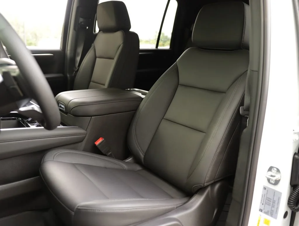 2026 Chevrolet Suburban LT - Photo 24