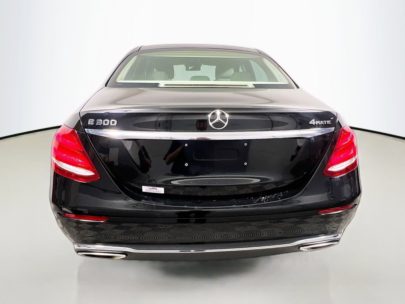 Used 2017 Black Mercedes-Benz E 300 image 4