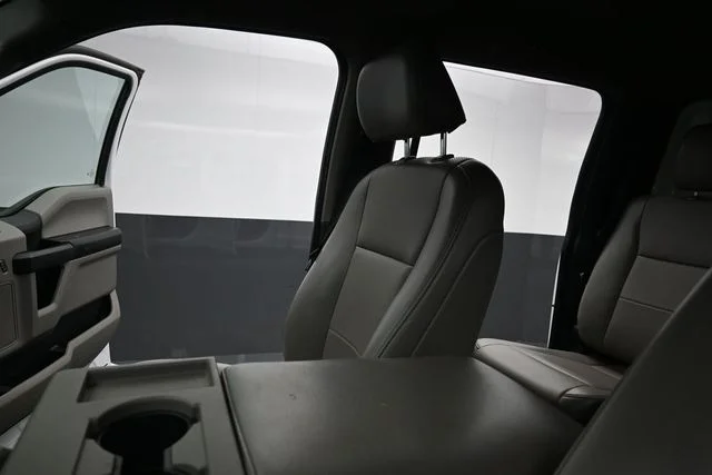 Used 2021 White Ford XLT image 30