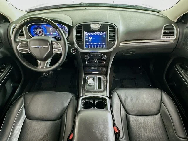 Pre-Owned 2018 Chrysler 300 Limited