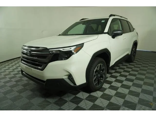 New 2026 CRYSTAL WHITE PEARL Subaru Premium image 3