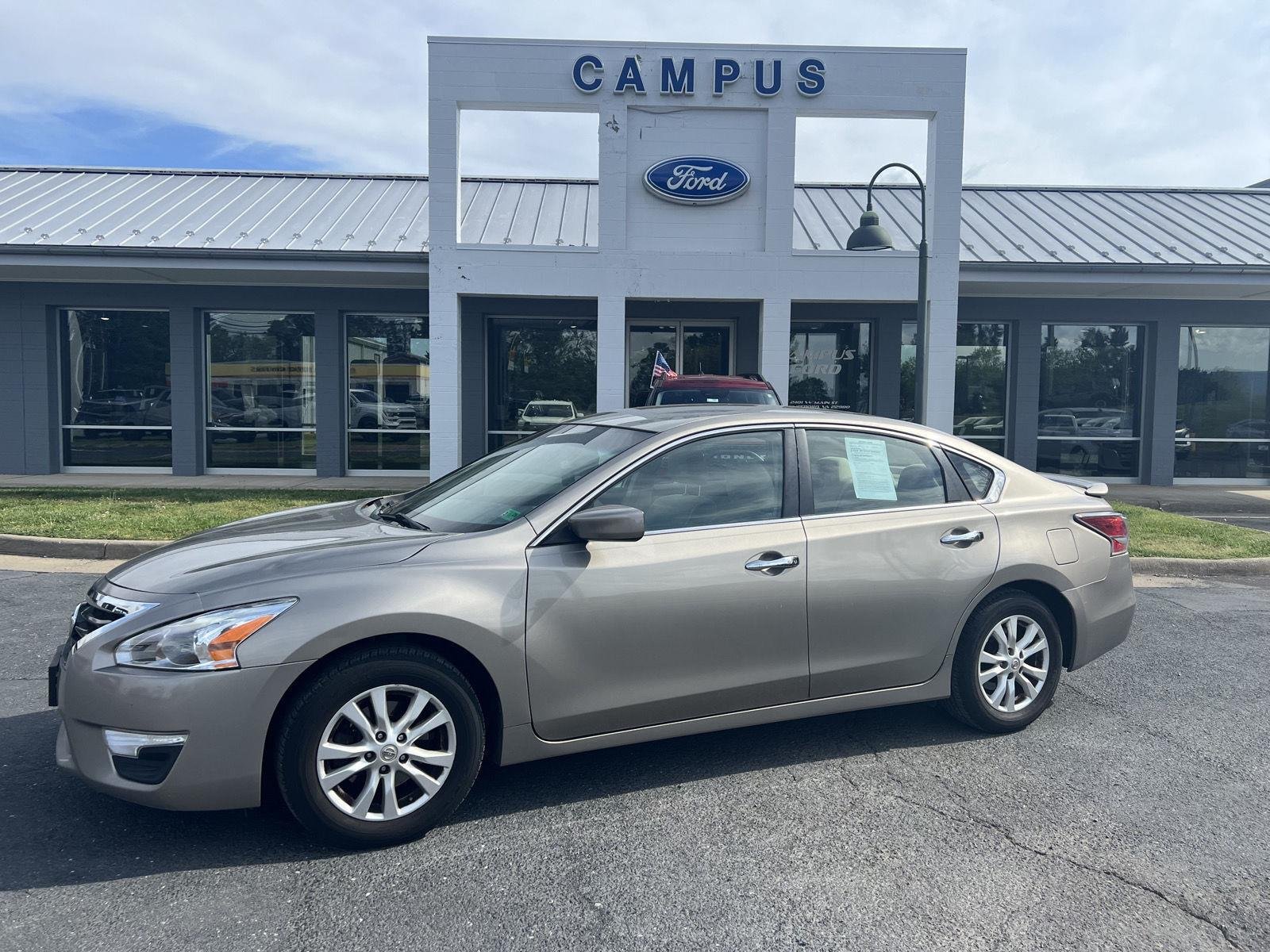 Used 2014 Nissan Altima S with VIN 1N4AL3AP9EC148684 for sale in Waynesboro, VA