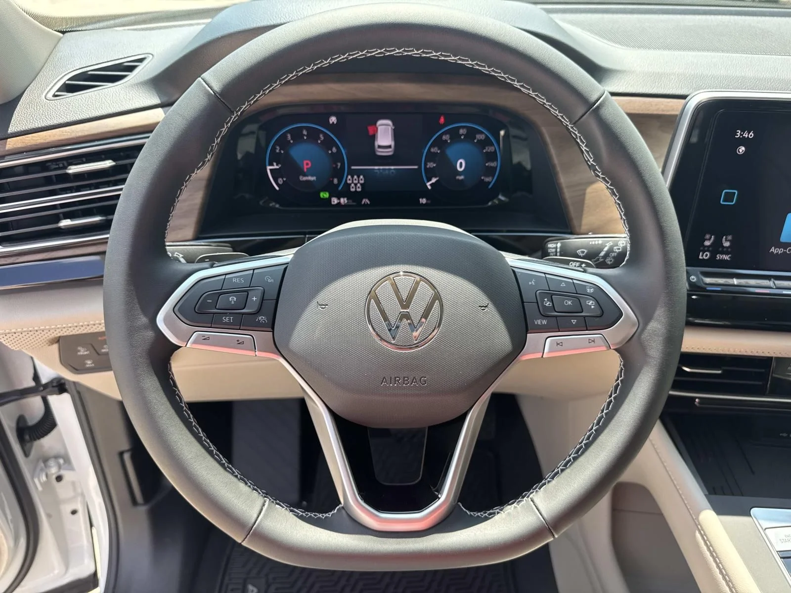 New 2026 White Volkswagen SE image 14