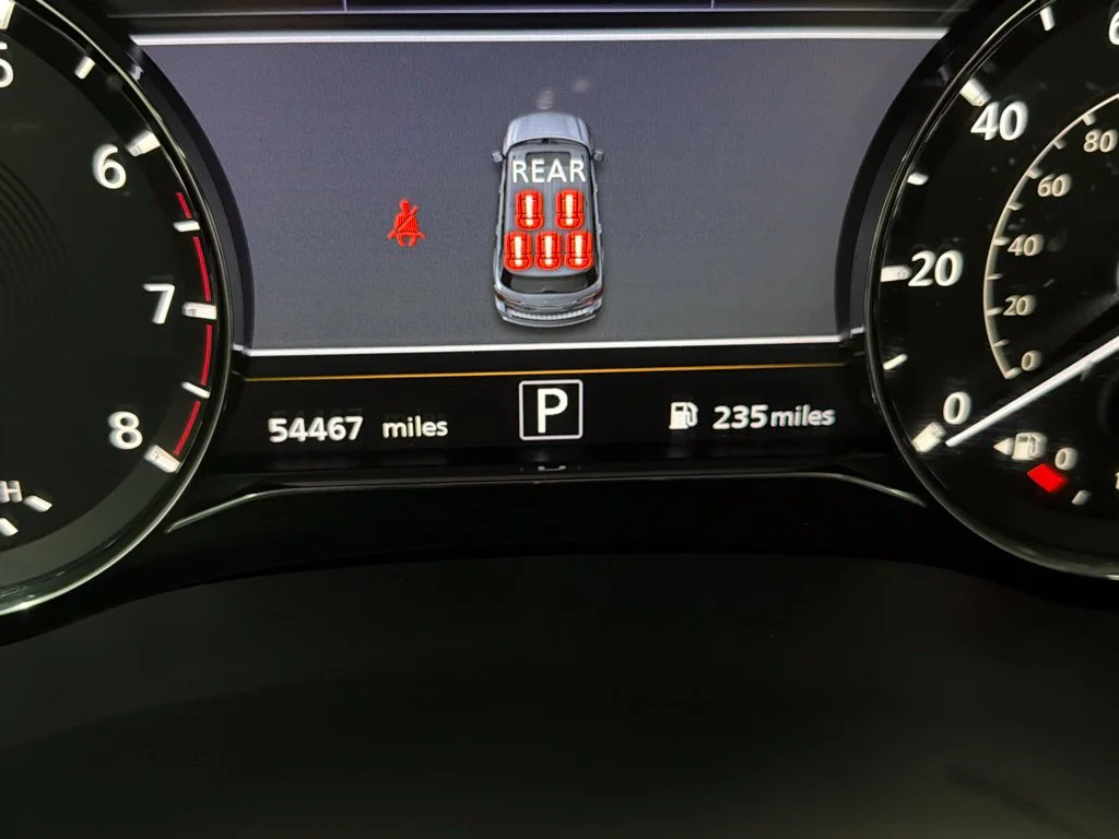 Used 2023 Blue INFINITI Sensory image 16