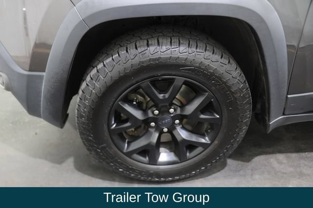 Certified Used 2016 Gray Jeep Trailhawk image 9