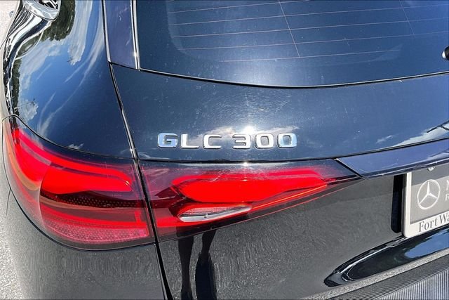 Used 2024 Black Mercedes-Benz GLC 300 image 25