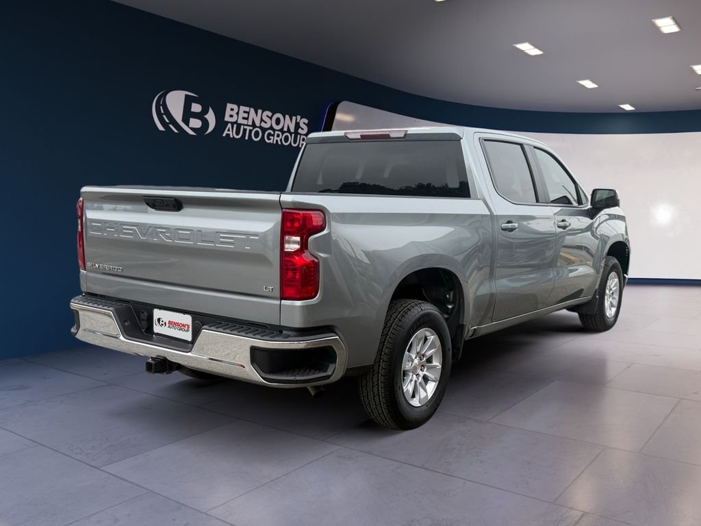 Used 2026 Gray Chevrolet LT image 5