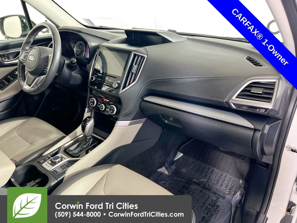 Used 2020 Crystal White Pearl Subaru Limited image 31