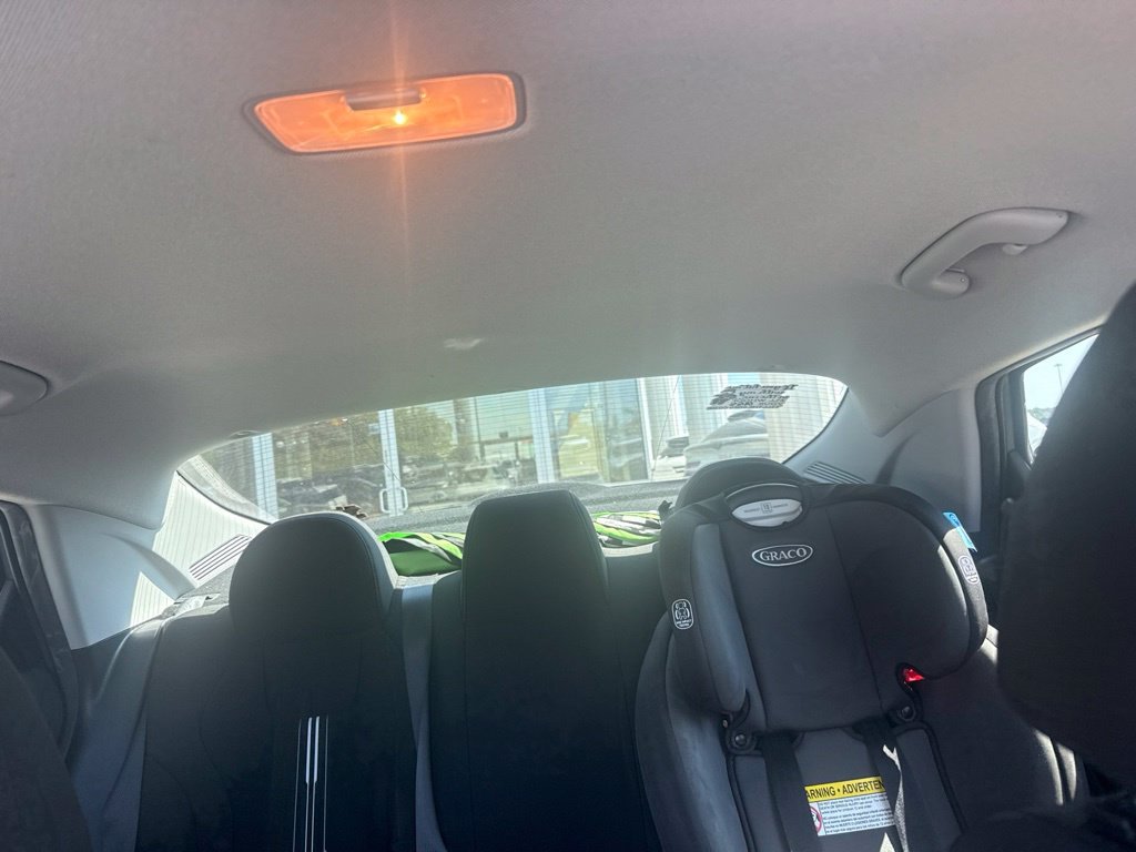Used 2023 Gray Hyundai SEL image 2