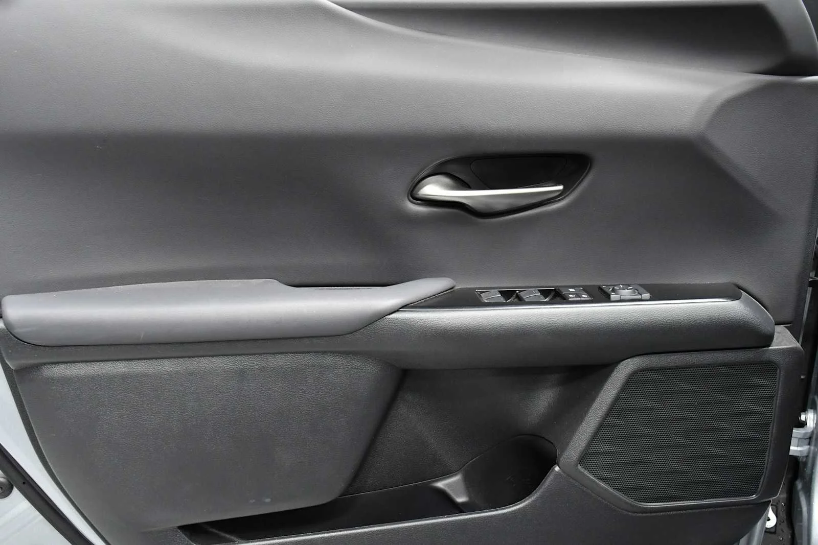 Certified Used 2023 Iridium with Obsidian Roof Lexus F SPORT Design image 12