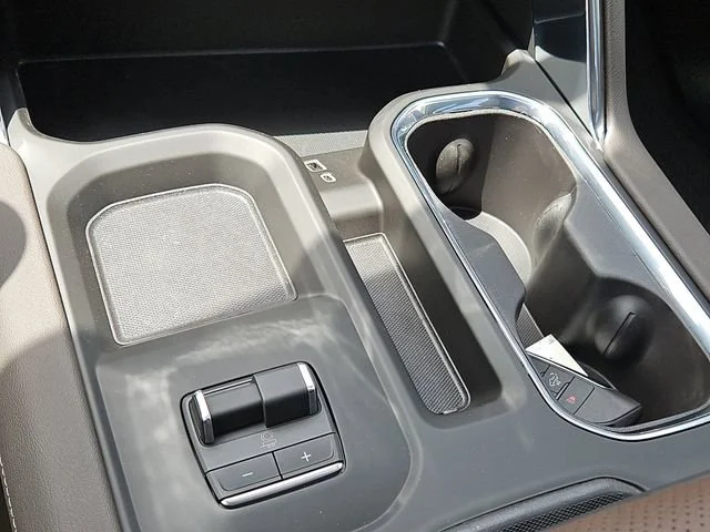 2026 GMC Sierra 3500HD Denali - Photo 25