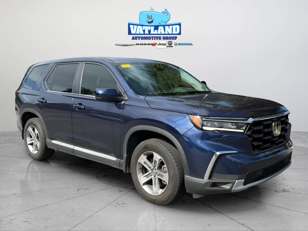 Used 2025 Obsidian Blue Pearl Honda EX-L image 7