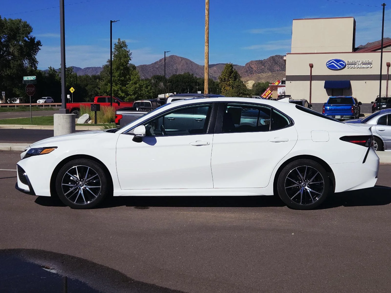 Used 2022 Super White Toyota SE image 8