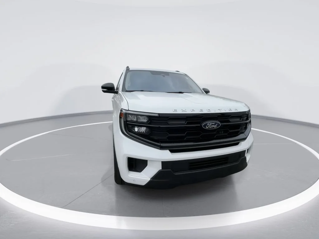 Used 2025 White Ford Active image 3