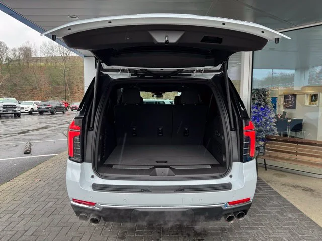 2026 Chevrolet Suburban Premier - Photo 7