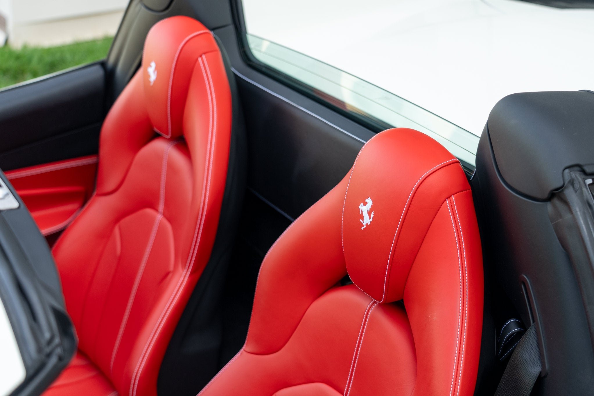 Certified Used 2022 Bianco Avus Ferrari  image 39