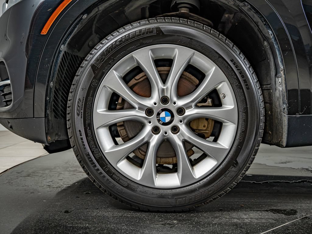 Used 2015 Black Sapphire Metallic BMW xDrive35i image 10