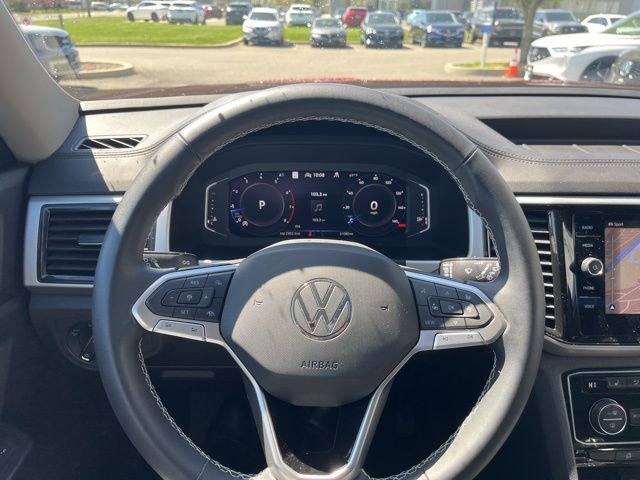 Used 2023  Volkswagen SEL image 45
