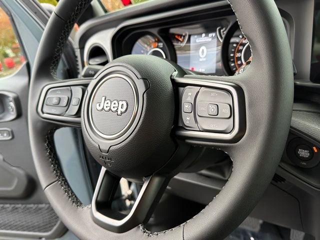 New 2026 Anvil Clear-Coat Exterior Paint Jeep Sport S image 15