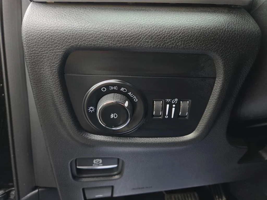 Used 2025 Black Jeep Limited image 14