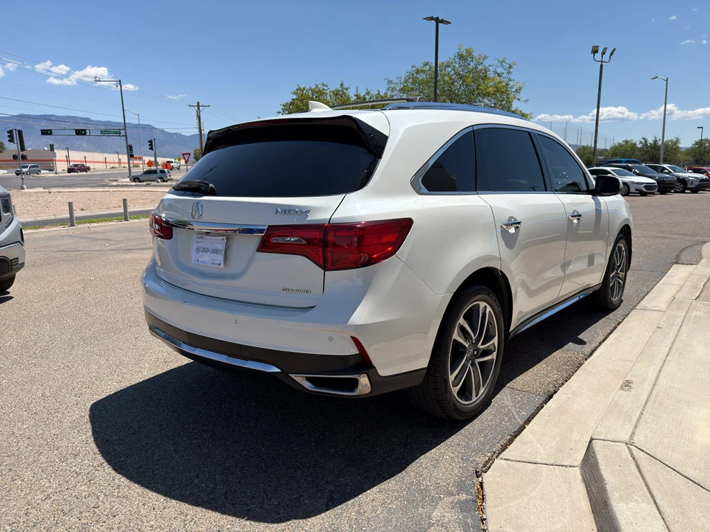 Used 2017 White Diamond Pearl Acura SH-AWD with Advance Package image 6