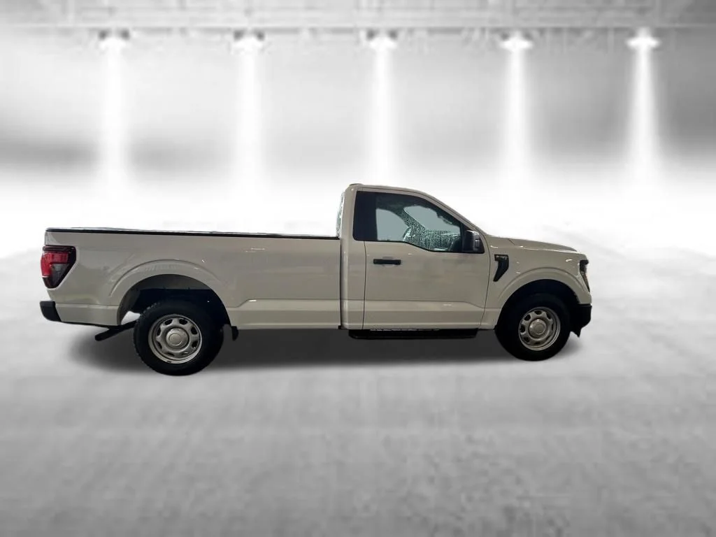 Certified Used 2024 Oxford White Ford XL image 3
