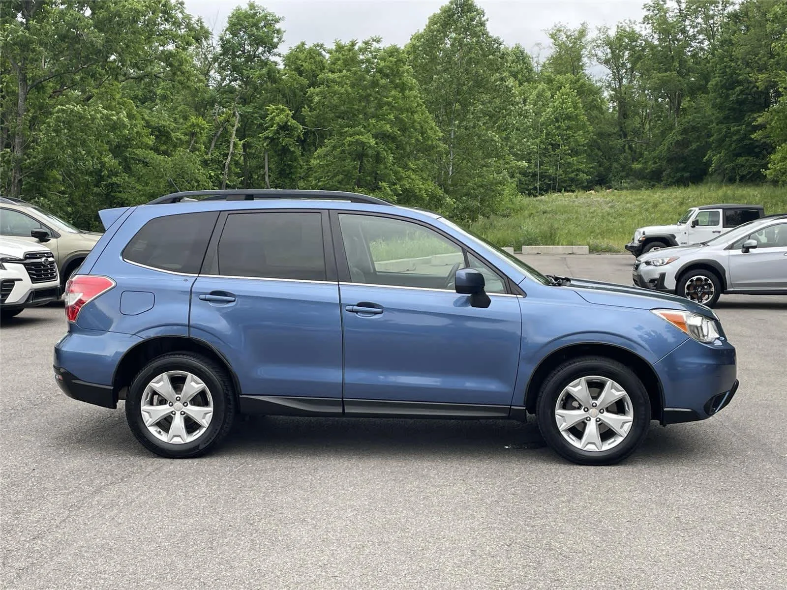 Used 2015 Quartz Blue Pearl Subaru 2.5i Limited image 6