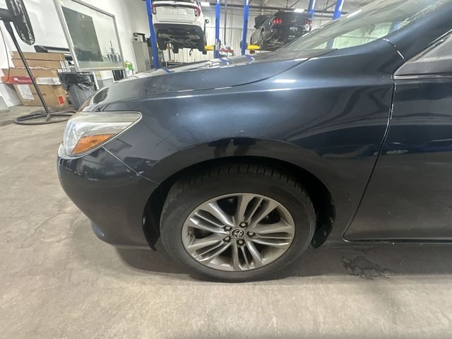 Used 2015 Gray Toyota SE image 23