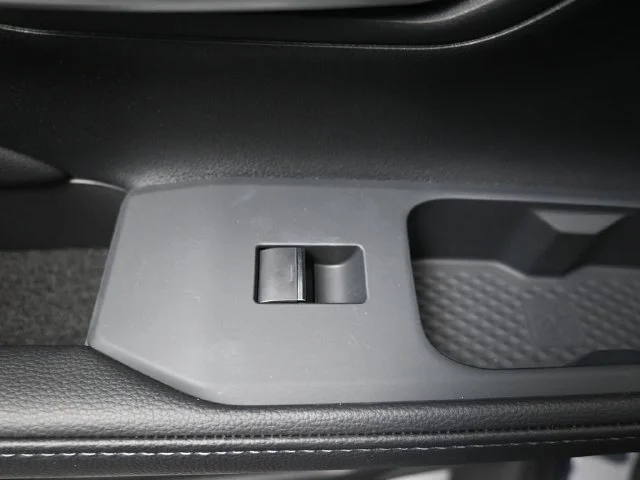Used 2025 White Toyota XLE image 11