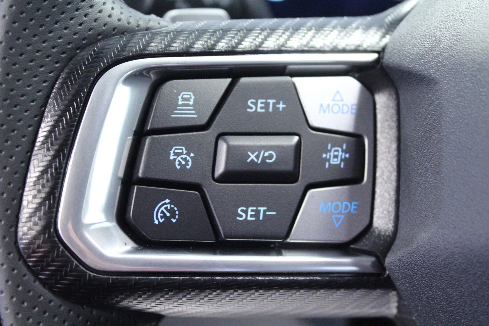 Used 2024 Oxford White Ford GT Premium image 18