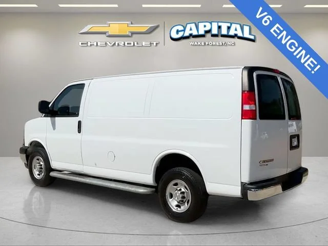 Used 2024 Summit White Chevrolet WT image 3