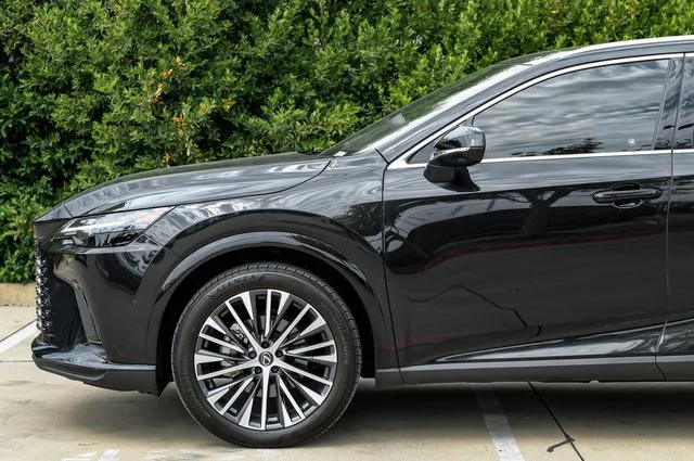 Used 2025 Black Lexus 350 Premium Plus image 17
