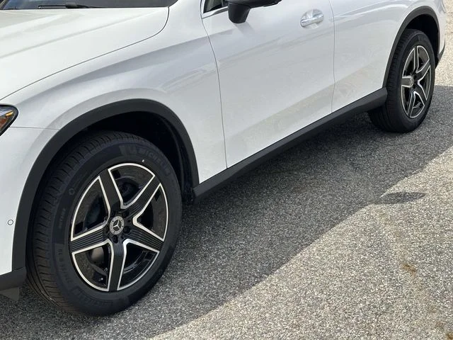 New 2026 White Mercedes-Benz GLC 300 image 13