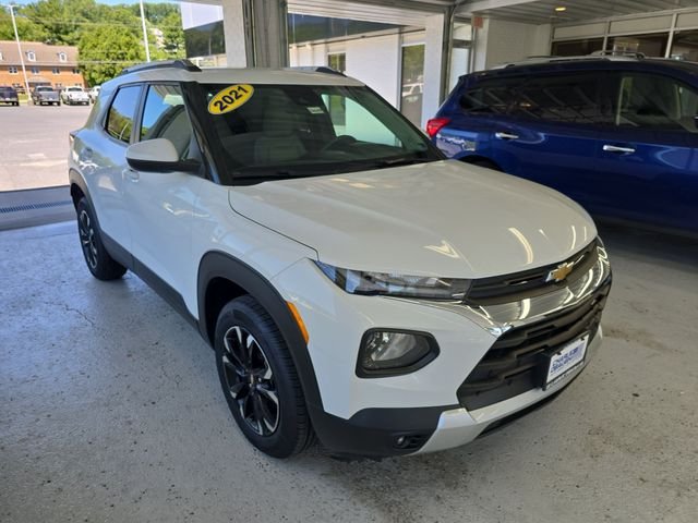 Used 2021 White Chevrolet LT image 7