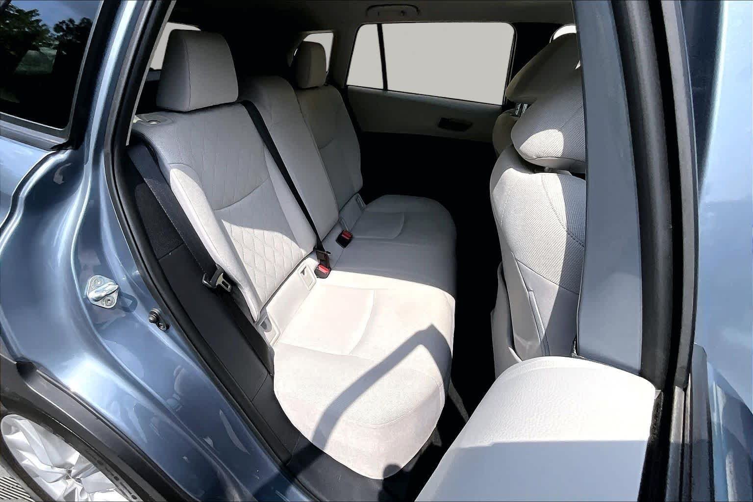 Used 2022 Celestite Toyota LE image 20
