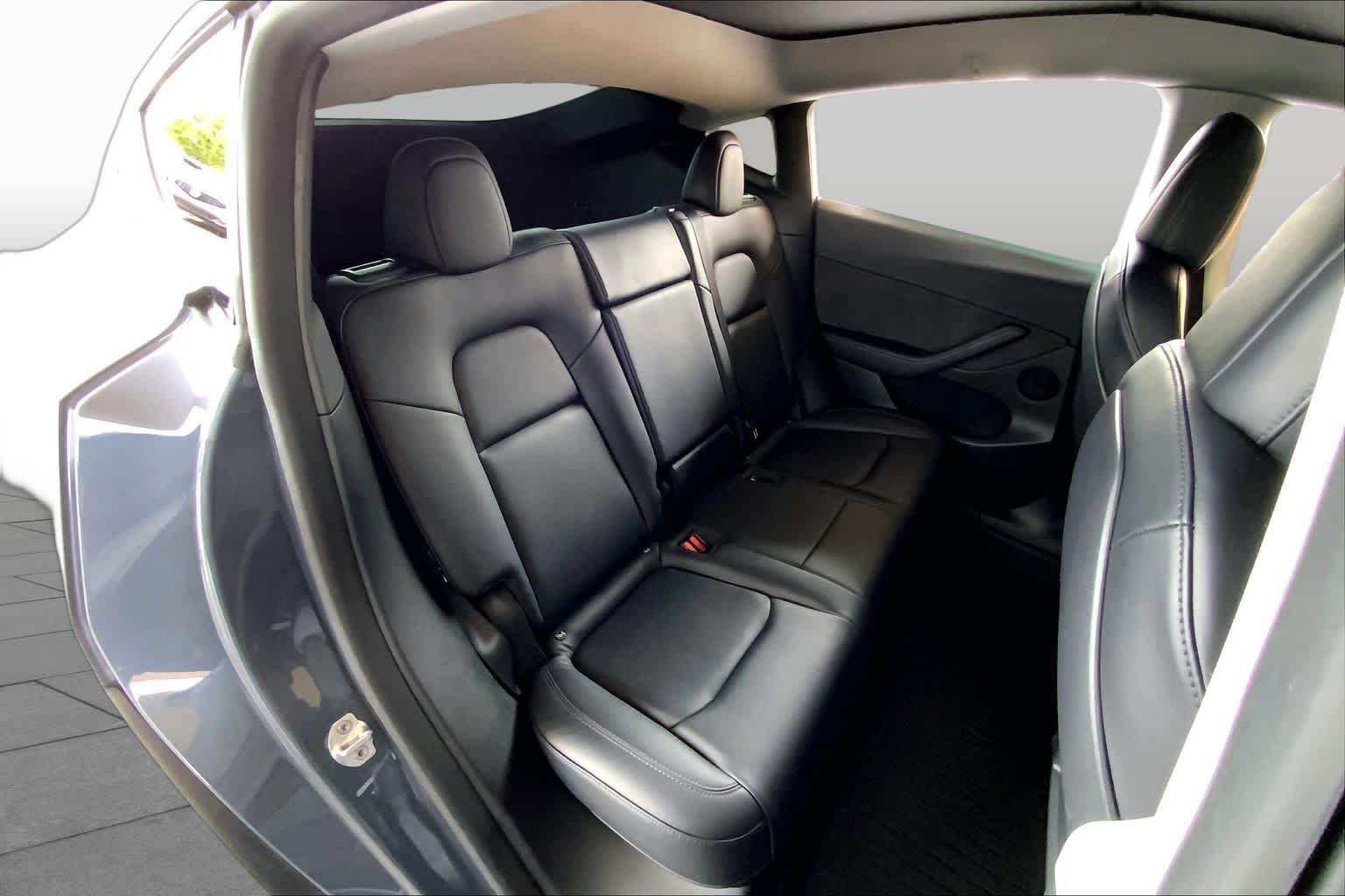 Used 2022 Deep Blue Metallic Tesla Performance image 19
