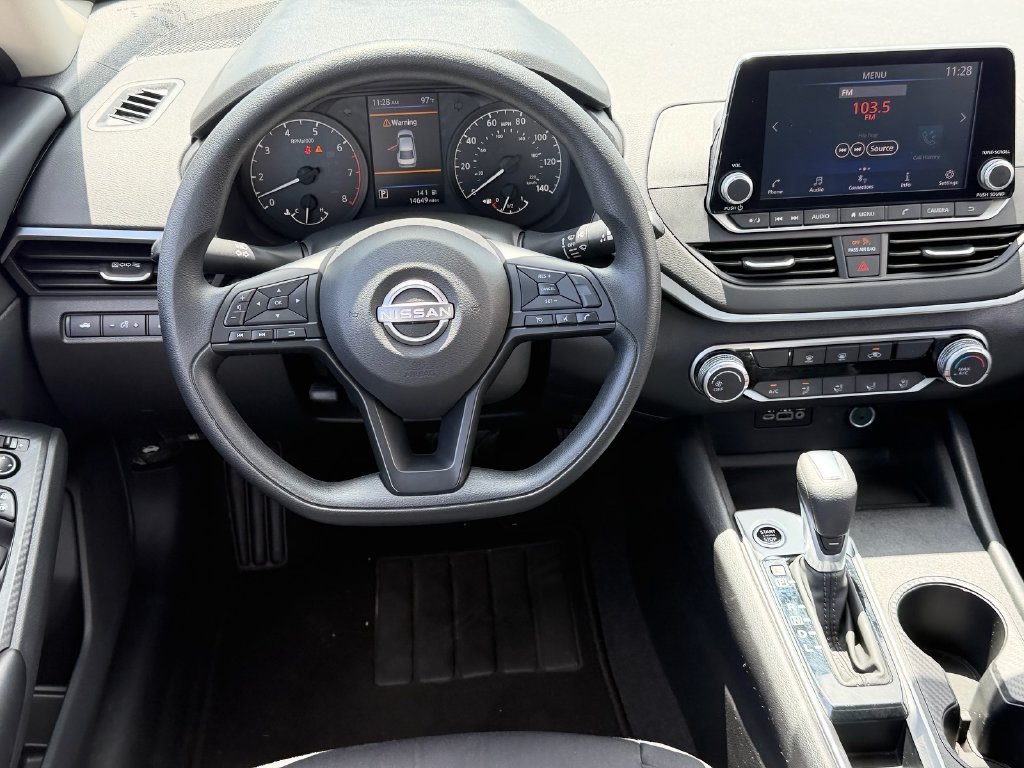 Used 2025 White Nissan 2.5 S image 12