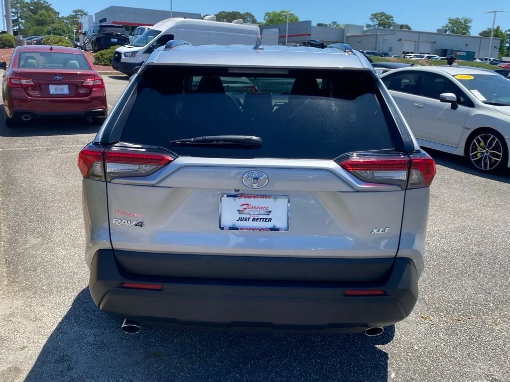 Used 2025 Silver Toyota XLE image 12
