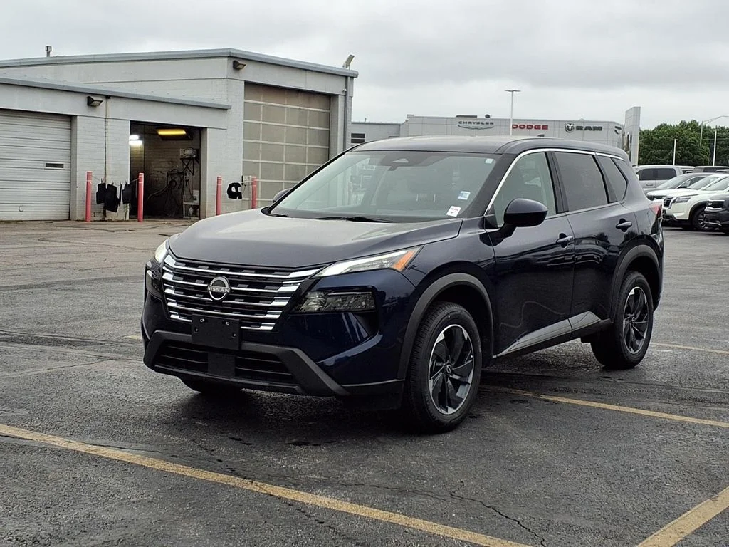 Certified 2024 Nissan Rogue SV with VIN 5N1BT3BB0RC724309 for sale in Kansas City