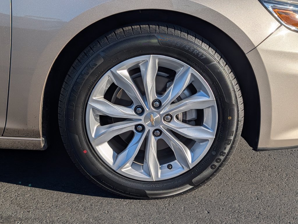 Used 2024 Gray Chevrolet LT image 8