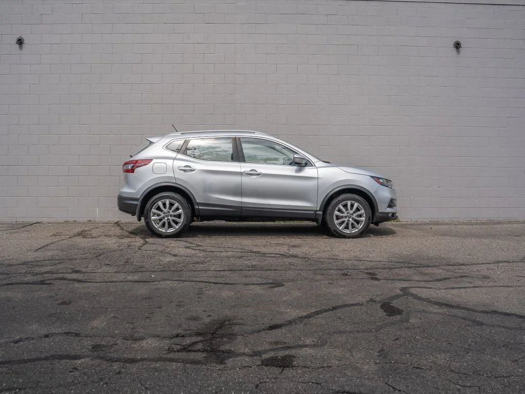 Used 2020 Silver Nissan SV image 8