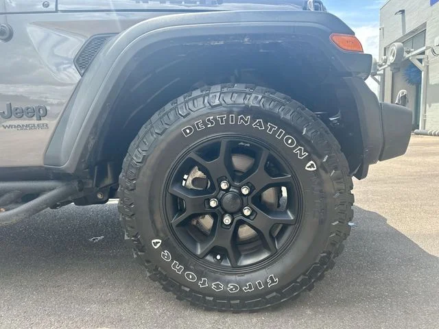 Used 2020 Gray Jeep Unlimited Sport image 12