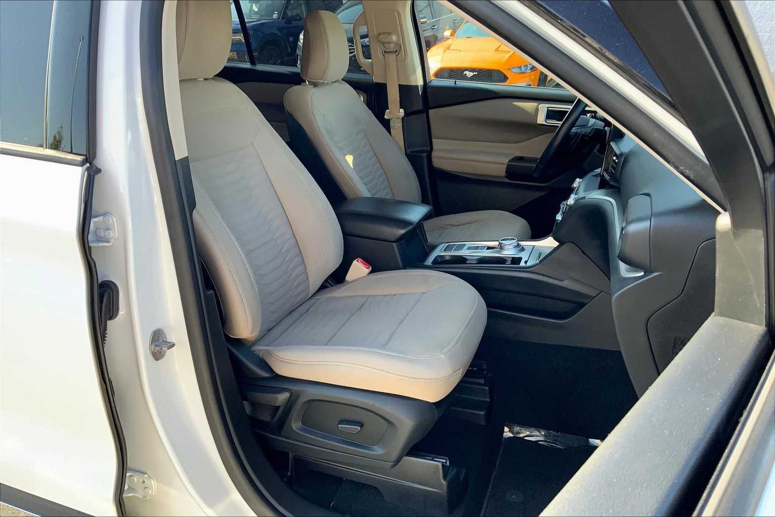 Used 2020 Oxford White Ford XLT image 8