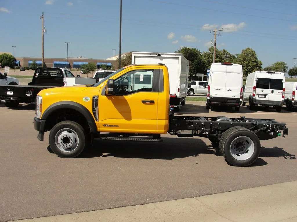 New 2026 Agate Black Metallic Ford F-550® XL image 2