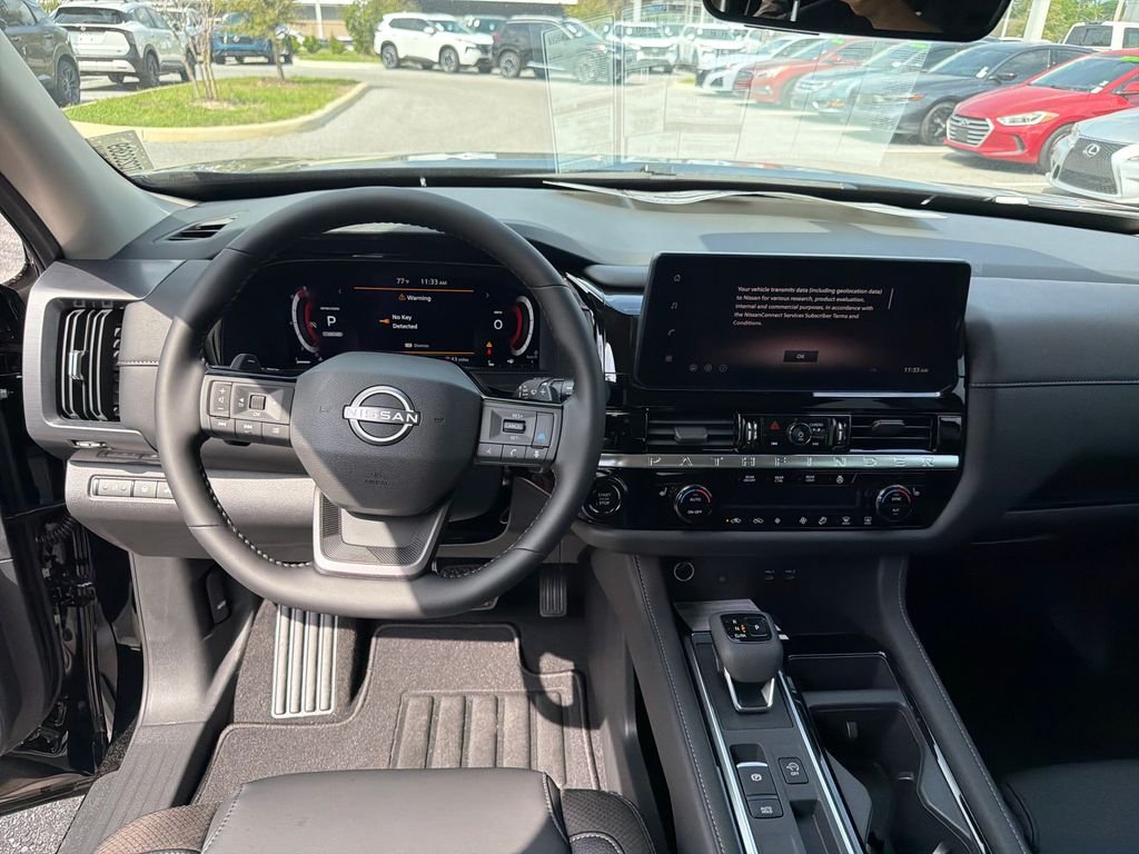 New 2026 Nissan Pathfinder SL 4D Sport Utility