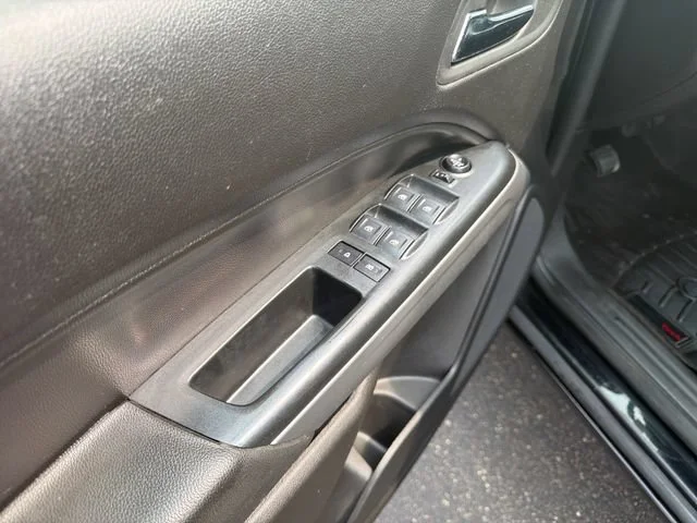 Used 2018 BLACK Chevrolet 4WD LT image 13