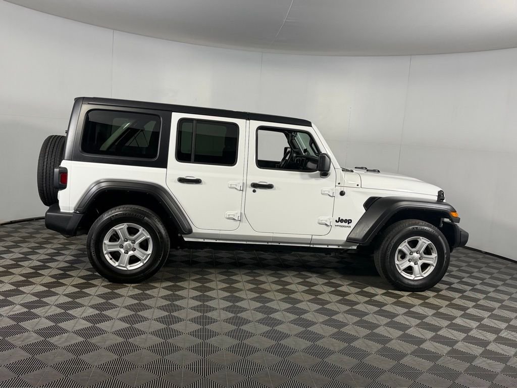 Used 2022 White Jeep Unlimited Sport S image 3