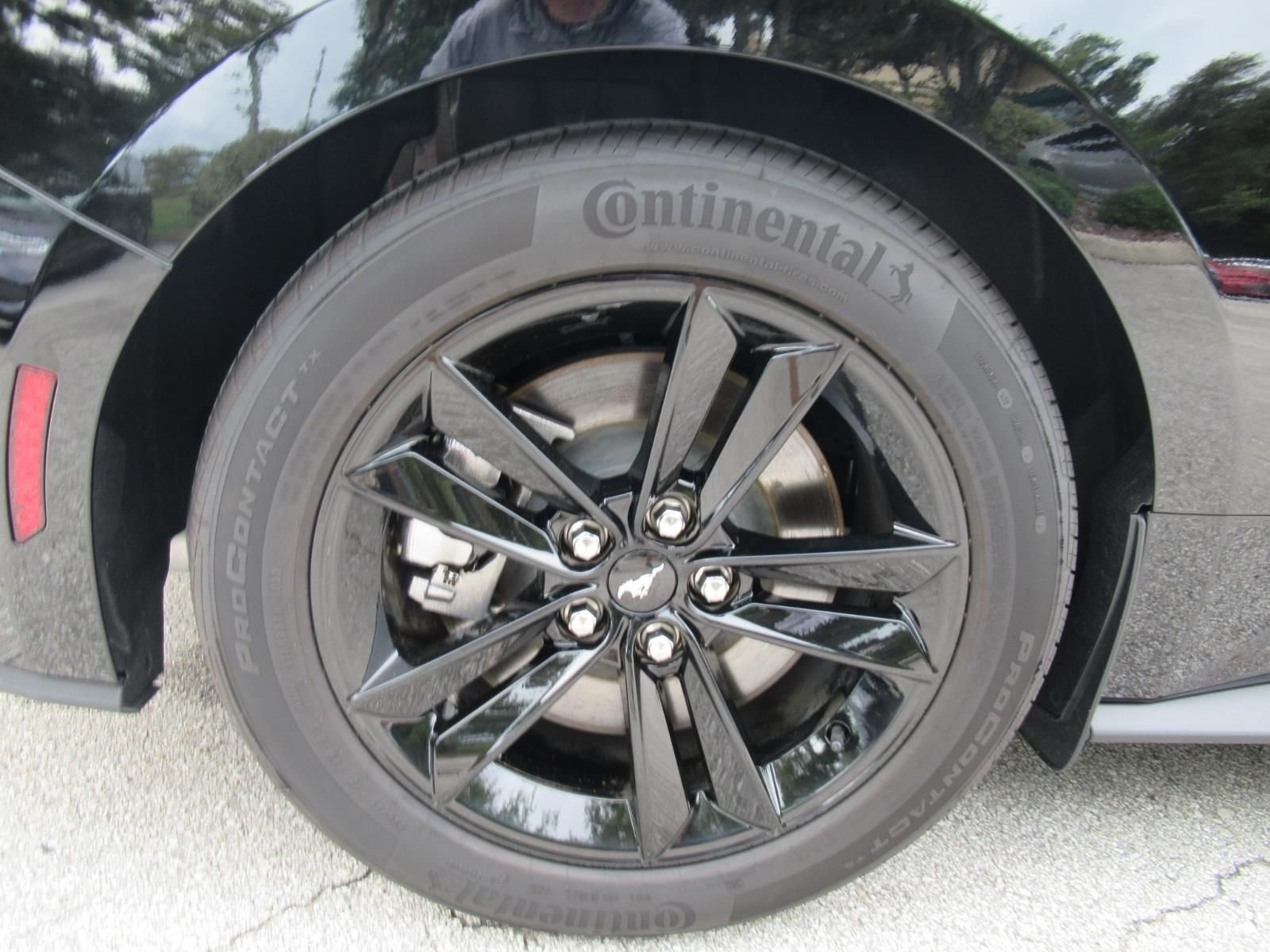 Used 2025 Black Ford GT image 9